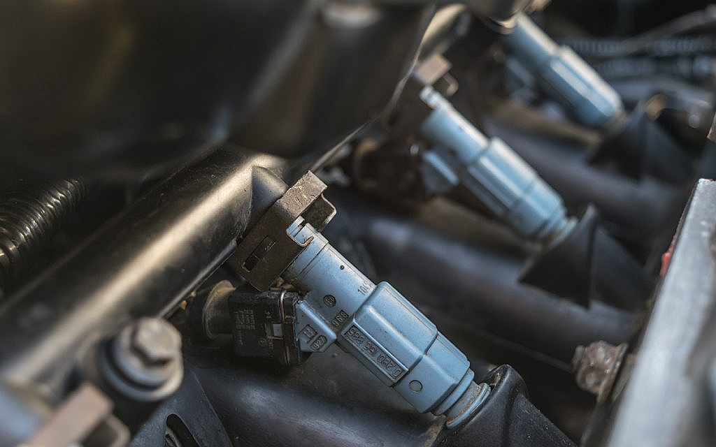 Symptoms of a Bad Fuel Injector and How to Fix Them?