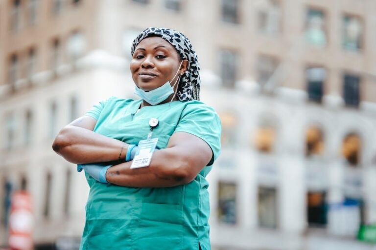 Travel Nurses Can Stay Ahead with Continuing Education