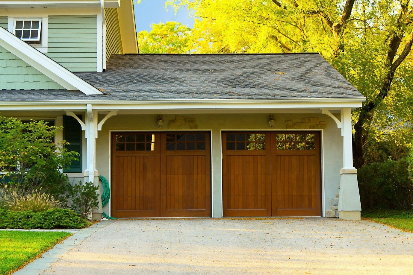 Expert Garage Builders for Durable and Custom Designs